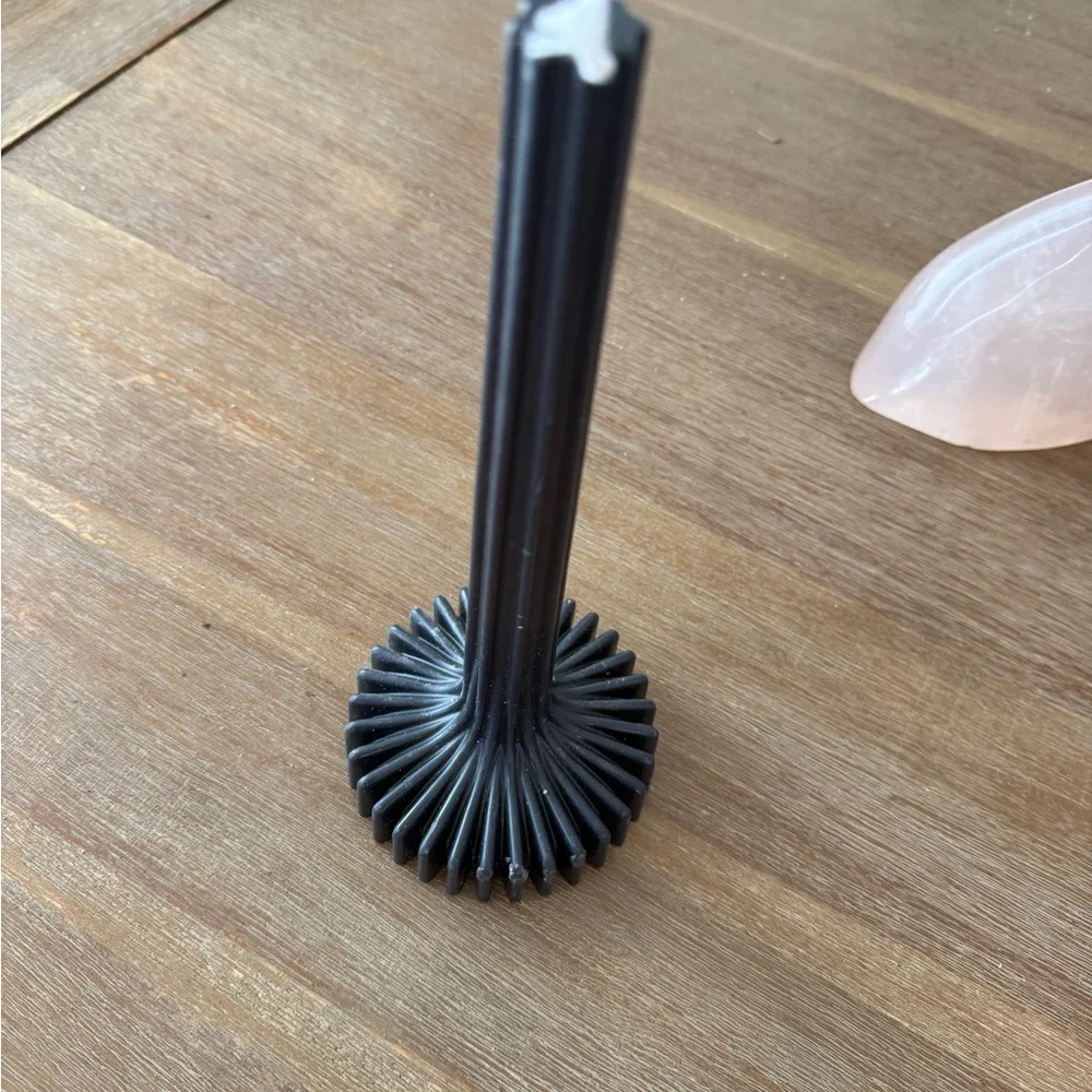Unique Candle Black Ribbed
